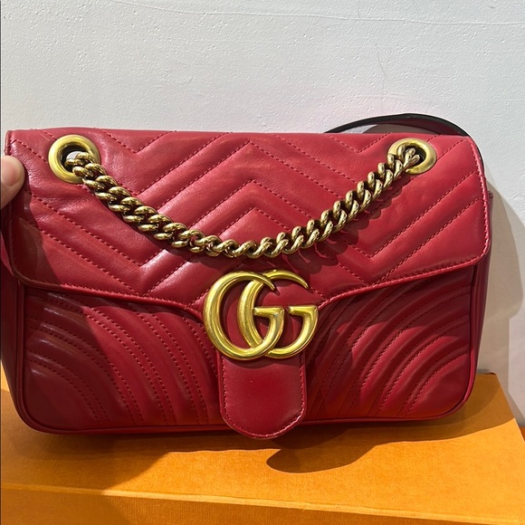 Gucci Red and Gold Chevron Quilted Shoulder Bag - Picture 1 of 10